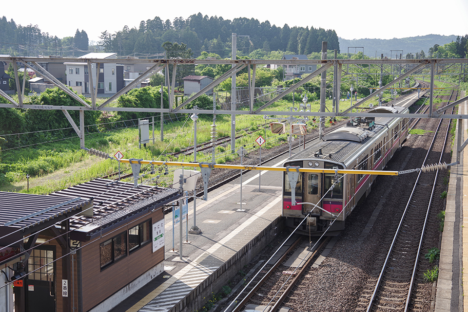 2025年5月現在、蟹田駅には青森とを結ぶ普通電車のみが発着している