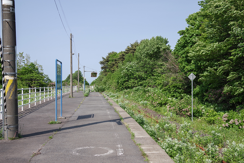 列車が来なくなった2025年5月現在の三厩駅ホーム