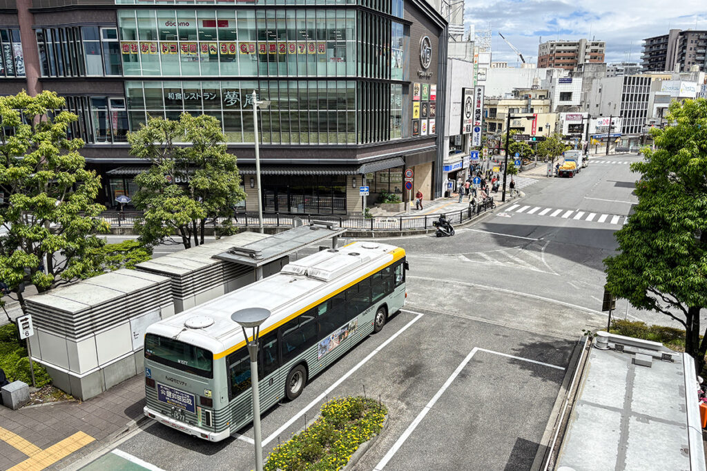 小田原〜新松田間を富士急モビリティの路線バスで直通できる