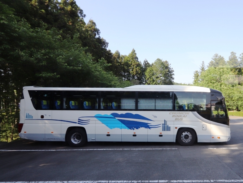 続行でやってくる松戸・西船橋便もおかき工房で追いついてきた