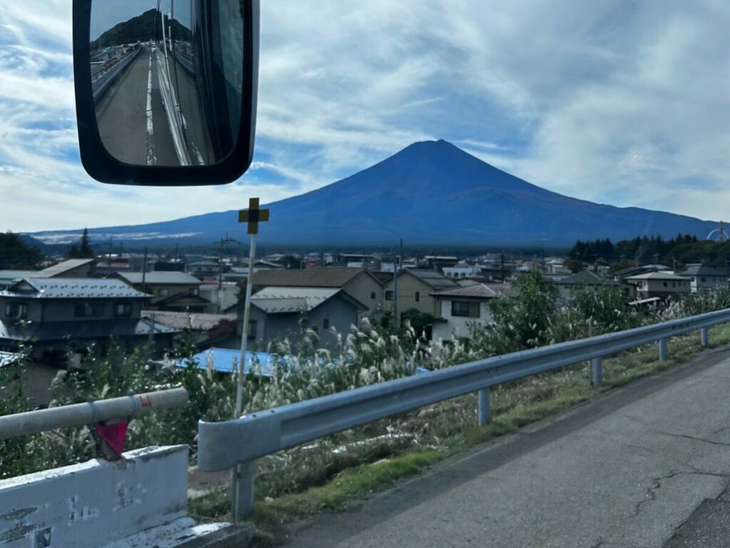 バスを配車地に回送するまでにいろいろなことをするのです!