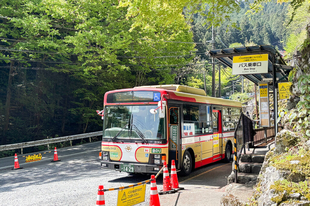 短いけれど影響力は強烈なバス!!　鉄道と鉄道の間を取り持つ!?　西東京バス「御10系統」に感服!!
