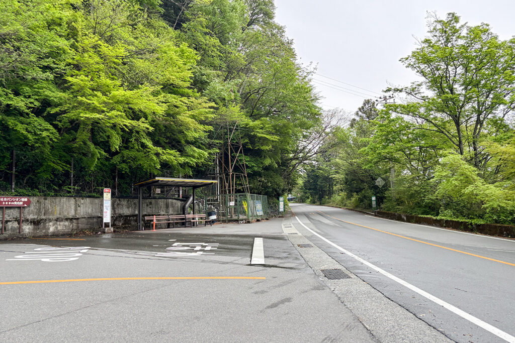 M系統／G系統の神奈川県側の起点「天悠」バス停