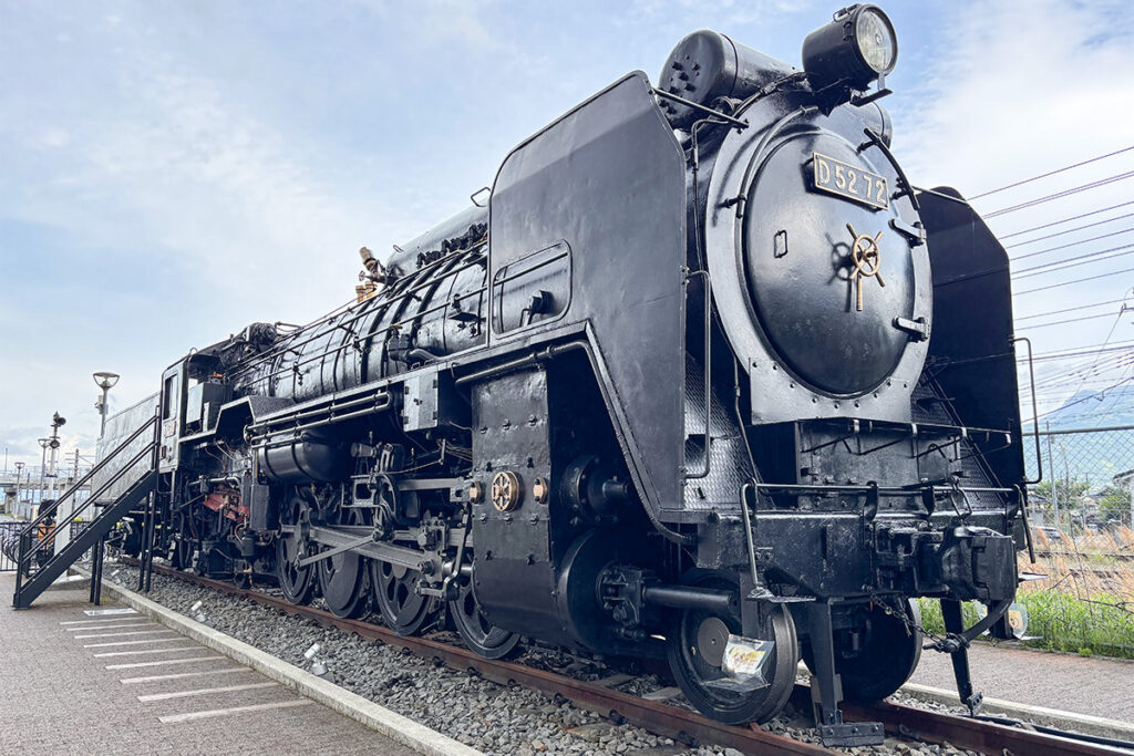 D52型の大柄な全体像は見応え十分