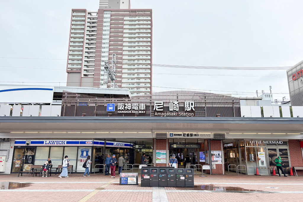 阪神電車の尼崎駅