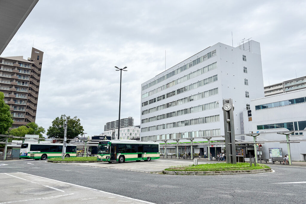 JR尼崎駅南口のバスターミナル