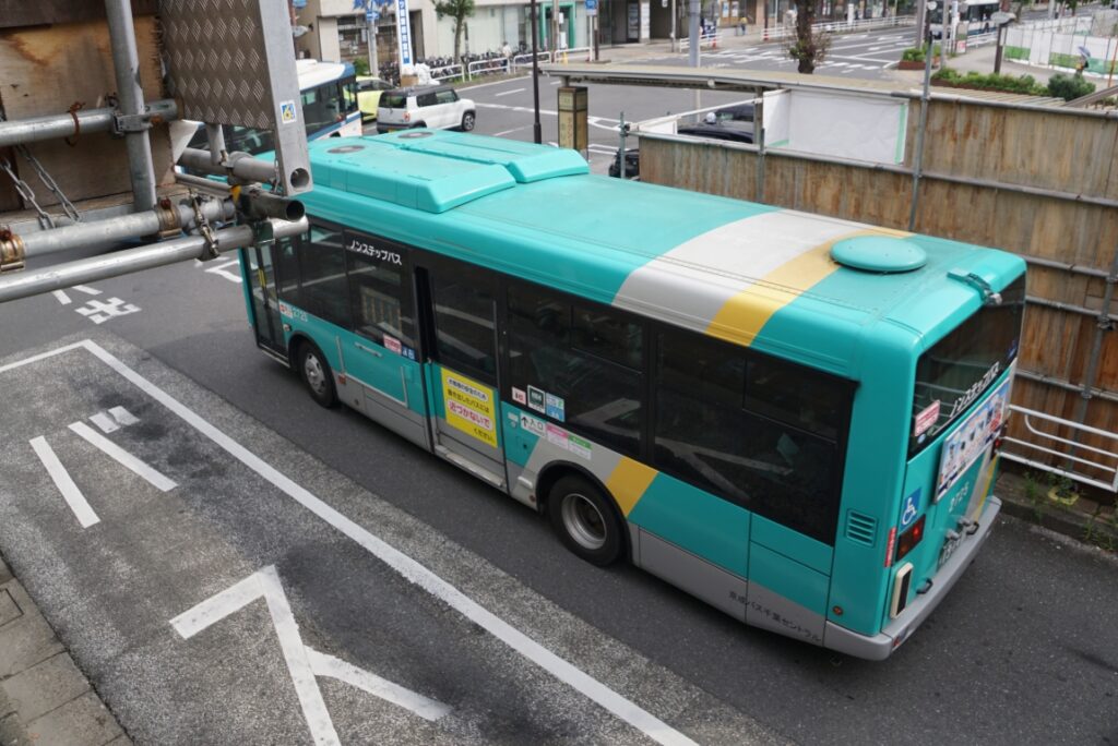 主に京成バスグループのバスが発着する習志野駅