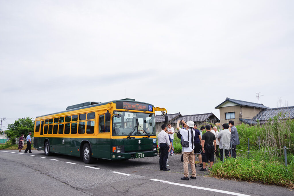 今もどことなく電車の残り香が漂ってくる木場駅跡