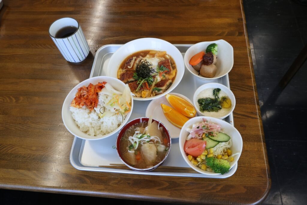 今どき500円でこの量！しかもウナギ付き