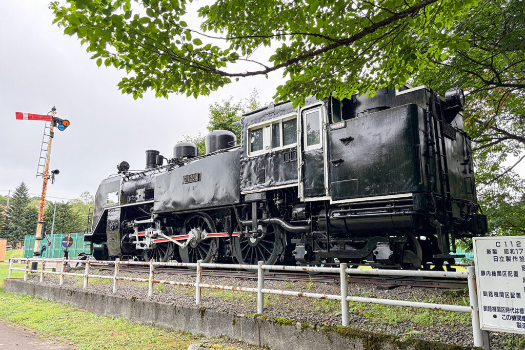 50年以上もこの地で静態保存車となって過ごしている