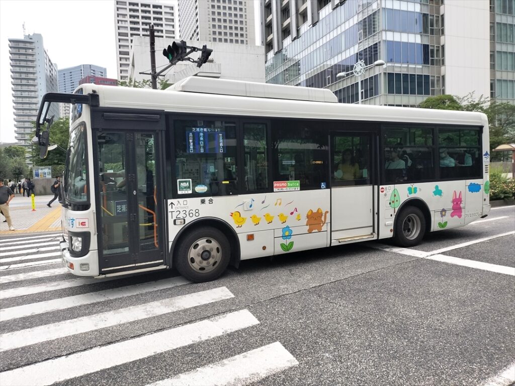 【バス運転士日誌】大型車に乗っていて乗用車や二輪車に乗ってみると……ちょっと異次元の感覚が!?