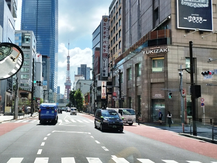 東京タワーを眺める絶景を楽しむ余裕はまだない