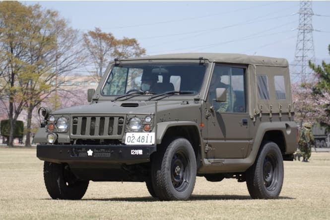 自衛隊車両も展示！
