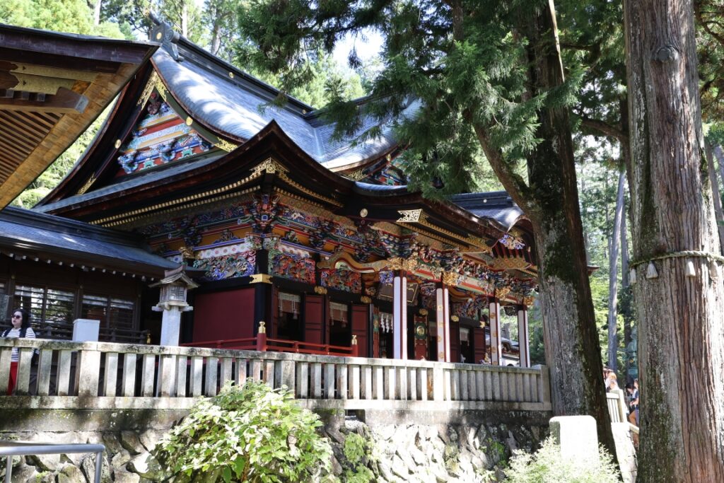 三峯神社の拝殿