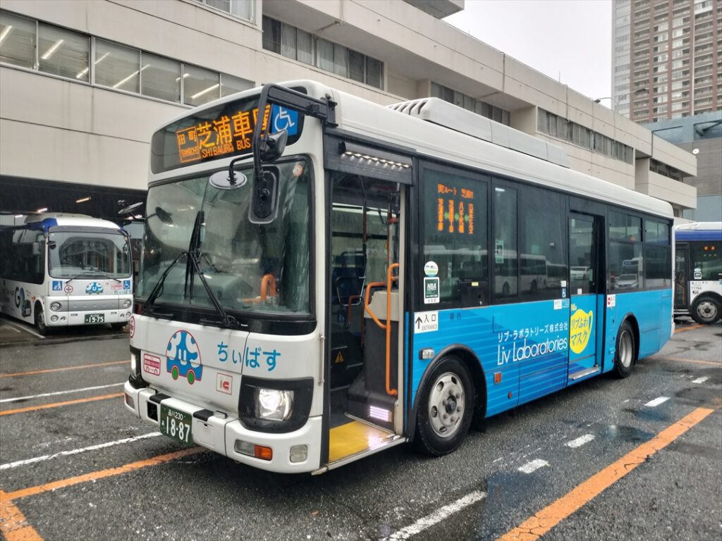 車庫行きの便では遅れても駅で折り返しができない
