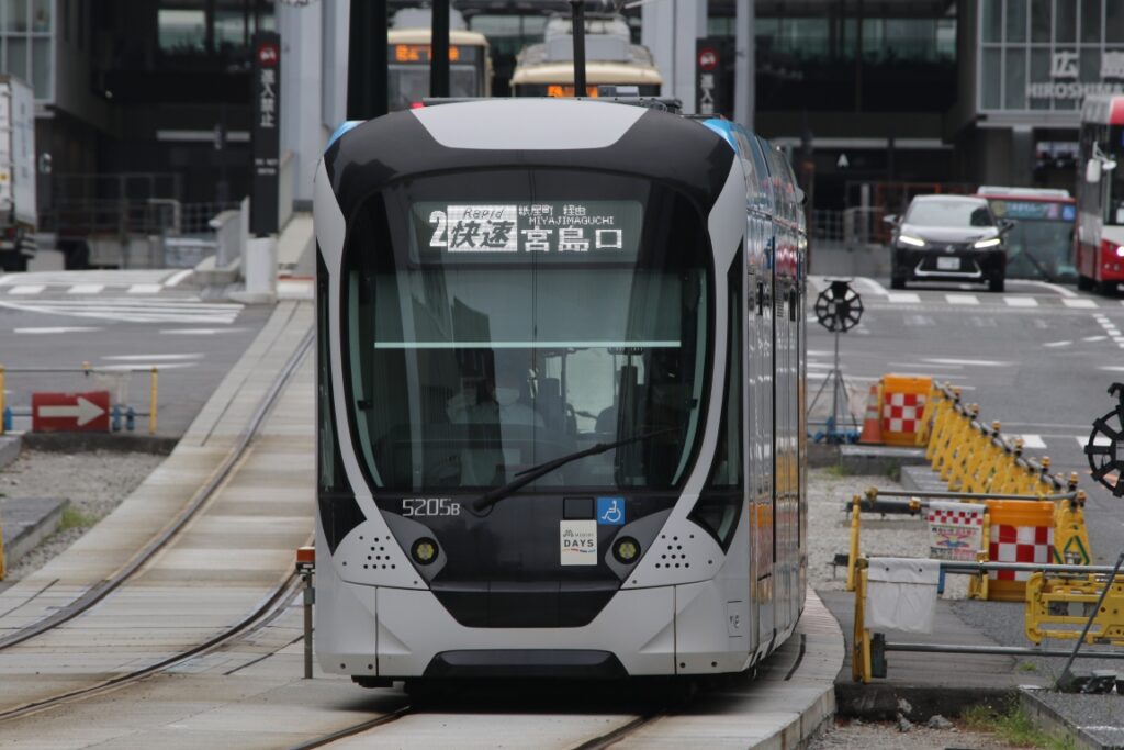 路面電車には珍しい「快速」が登場した