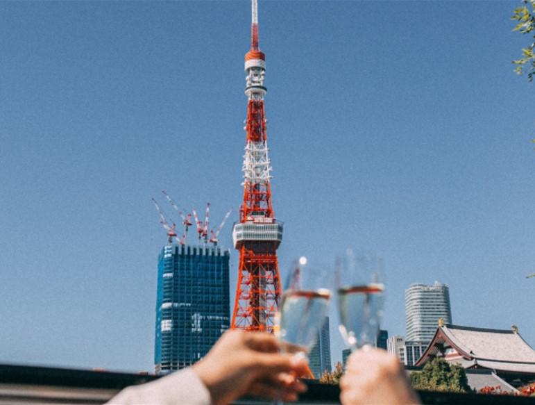 ランチは東京タワーを仰ぎながら