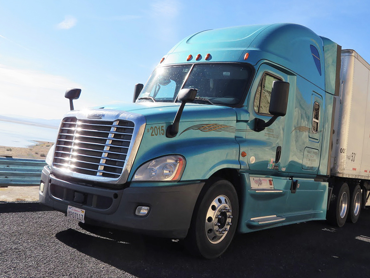 アメリカントラッカーが大激怒! カリフォルニア州議会法のために