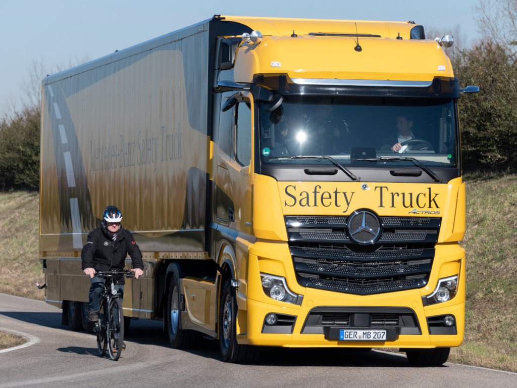 トラックの安全性能をもっとわかりやすく！ 欧州の安全性評価指針・ユーロNCAPが大型トラックまで拡大へ！
