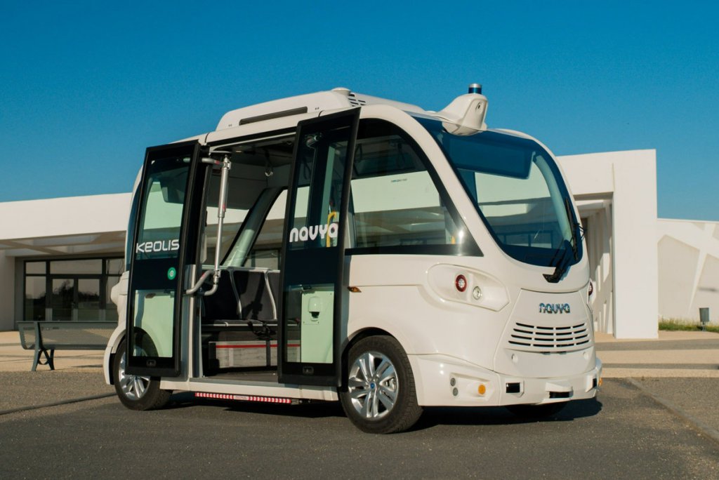 次世代の自動運転技術によるEVバス・貨物輸送車の実用化を目指す！　日本とフランスの2社が合弁で新会社