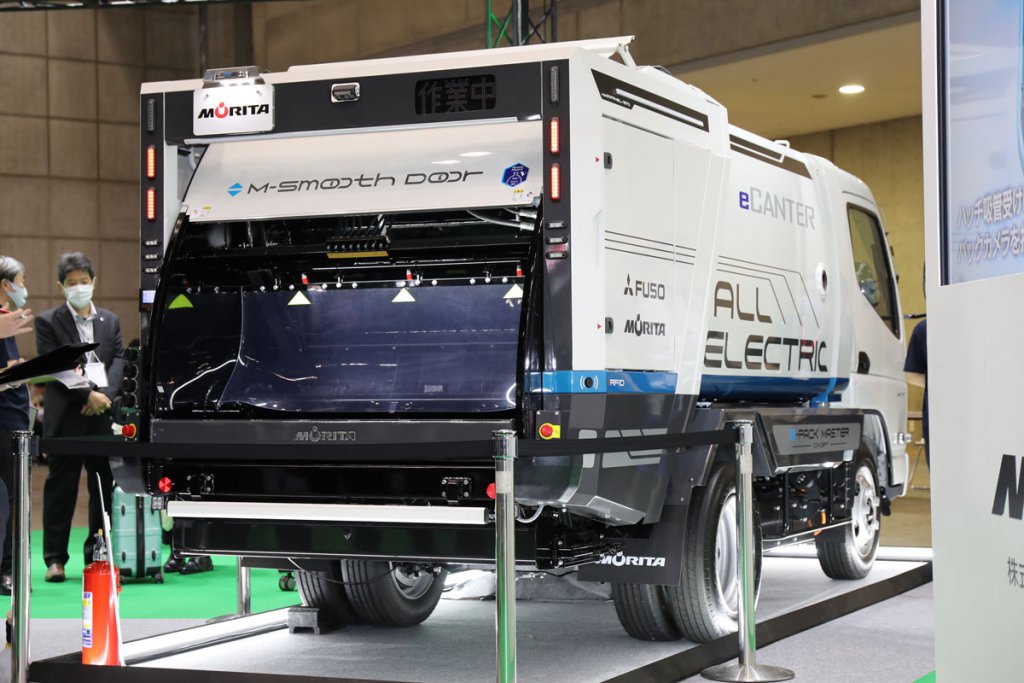 2023年度中に販売する予定のEV回転板式塵芥収集車「eパックマスター」