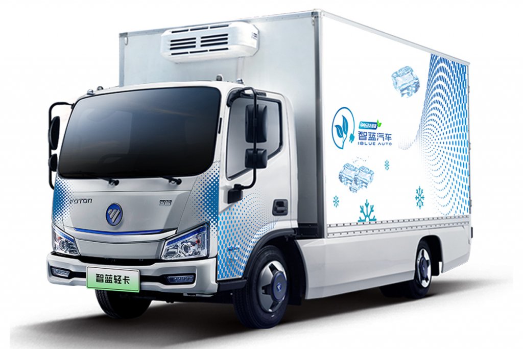 北汽福田汽車の小型EVトラック「欧馬可・智藍」。オゥマーク・インテリジェント・ブルー、略して「オゥマークiブルー」と呼ぶようだ