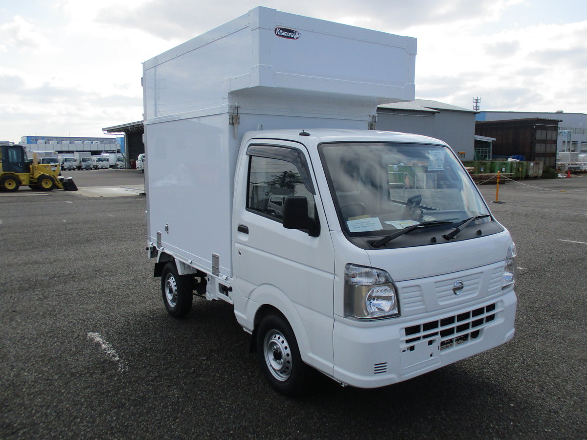 軽バンの上に脱着可能なボックスを載せちゃった!? 北村製作所から