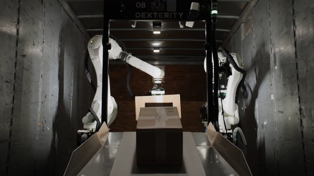「AI搭載の荷積みロボット」が宅配トラックの荷役を自動化!? 佐川急便など4社が物流省人化の実証実験