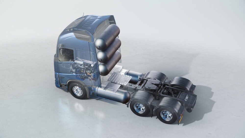 ボルボも「水素エンジン」トラックを商用化へ！　商用車の脱炭素はバッテリーEVだけでは難しい？