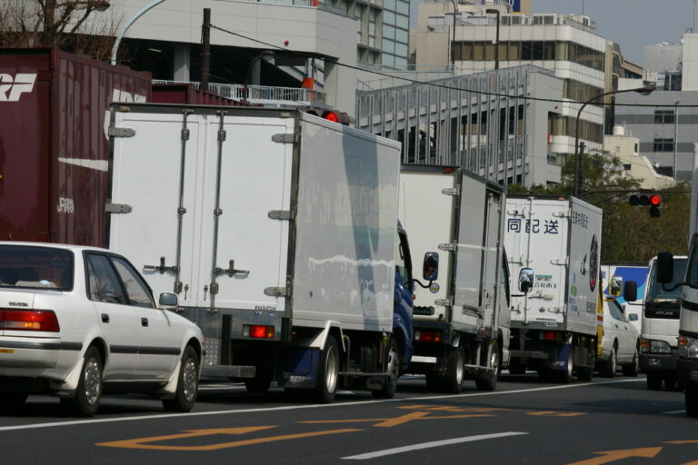 荷物の積み方／クルマの停め方／商品の置き場所など千差万別! 【配送トラックにもこんなルールが……】