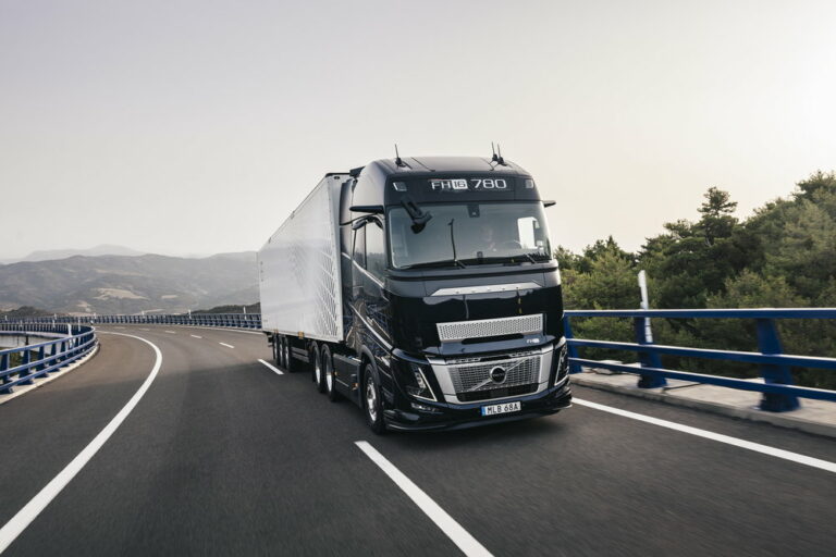欧州の大型トラック市場に異変？　ボルボがトップシェアでバッテリーEVでは過半数！