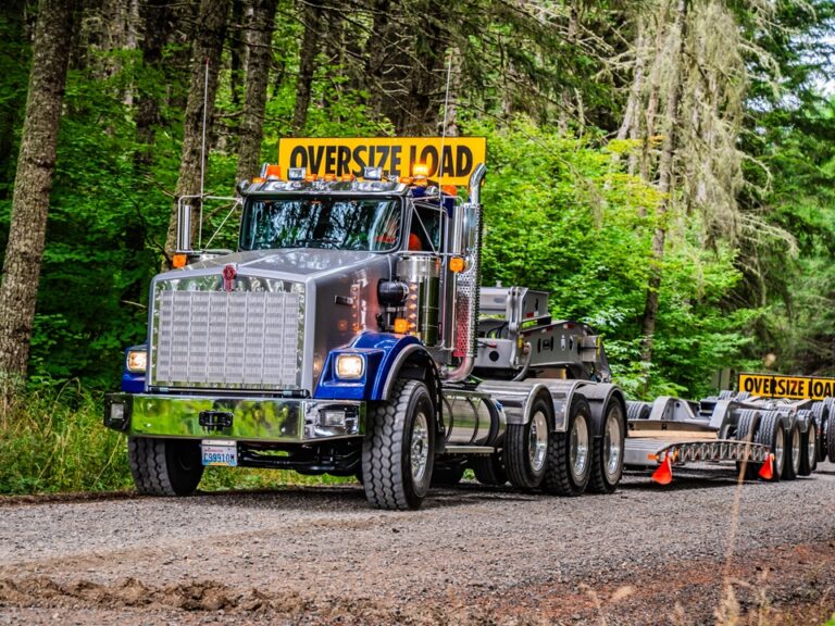 時代を超えたアメリカントラックの歴史に幕!!　ケンワースが「W900」などの生産終了を発表！