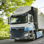 自社の燃料電池システムを自社物流に!?　トヨタがFCEVトラックを欧州の物流ルートに配備