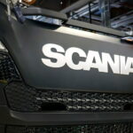 スカニア車のグリルは再生ペットボトル？　トラック製造で「循環型」の取り組みが広がる