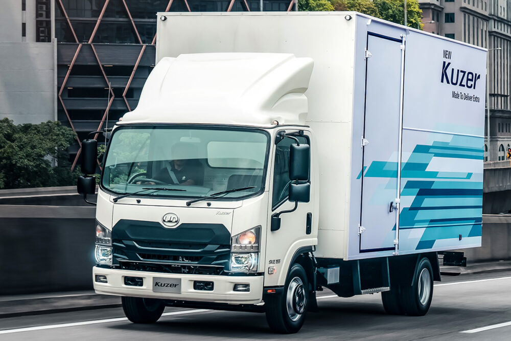 UDトラックスの海外向け小型モデル「クーザー」が全面改良！ 共同開発車から現地生産車へ大転換!!