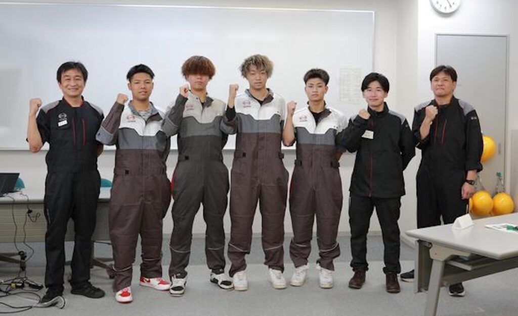 日野自動車21世紀センター特定分教場の1期生メンバー