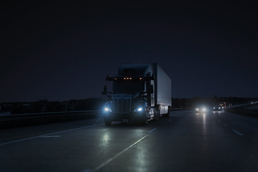 業界初の「自動運転トラックのための運行管理システム」が登場!! 2026年に米国で一般提供を開始する予定