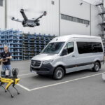 商用車の製造現場に「ロボット犬」!?　AIによる自律型ロボットが工場の効率向上に一役