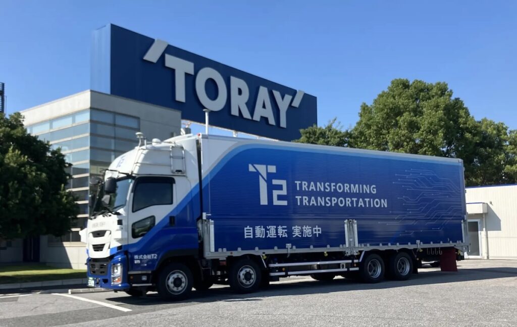 レベル4相当の自動運転技術を搭載したT2のトラック
