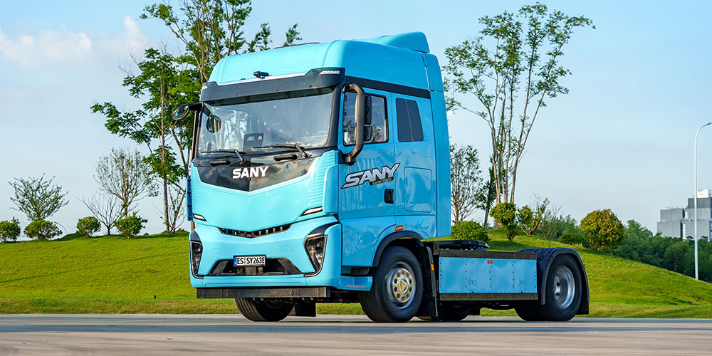 トラック電動化で中国メーカーが欧州で躍進!?　サニーが物流用の電動トラクタを市場投入
