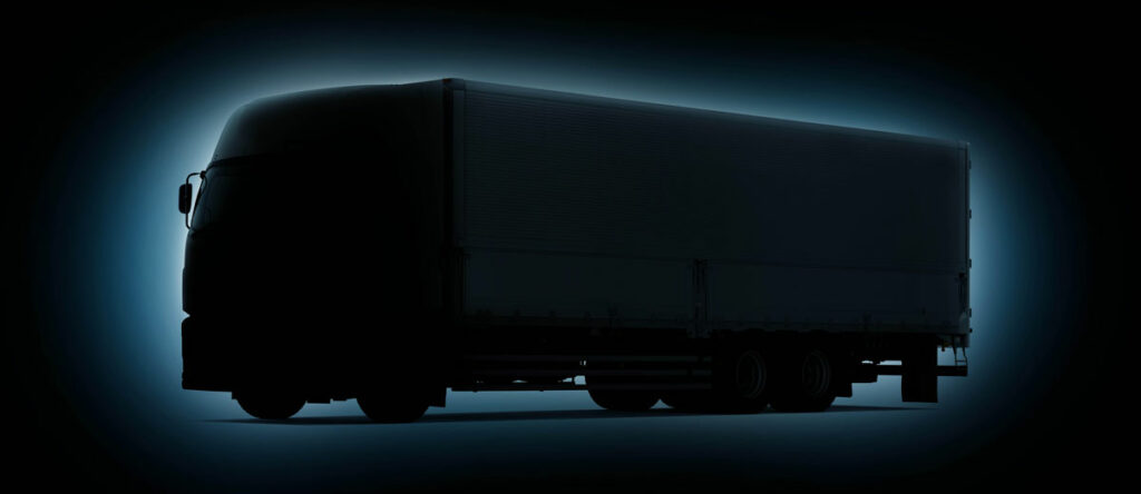 JMS2025では2015年にフルモデルチェンジを実施して以来となるキャブエクステリアを一新した新型ギガが登場