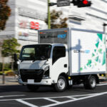 実質すべてのEVトラックが利用可能！　品川に日本初のトラック対応型「商用車専用充電ステーション」がオープン
