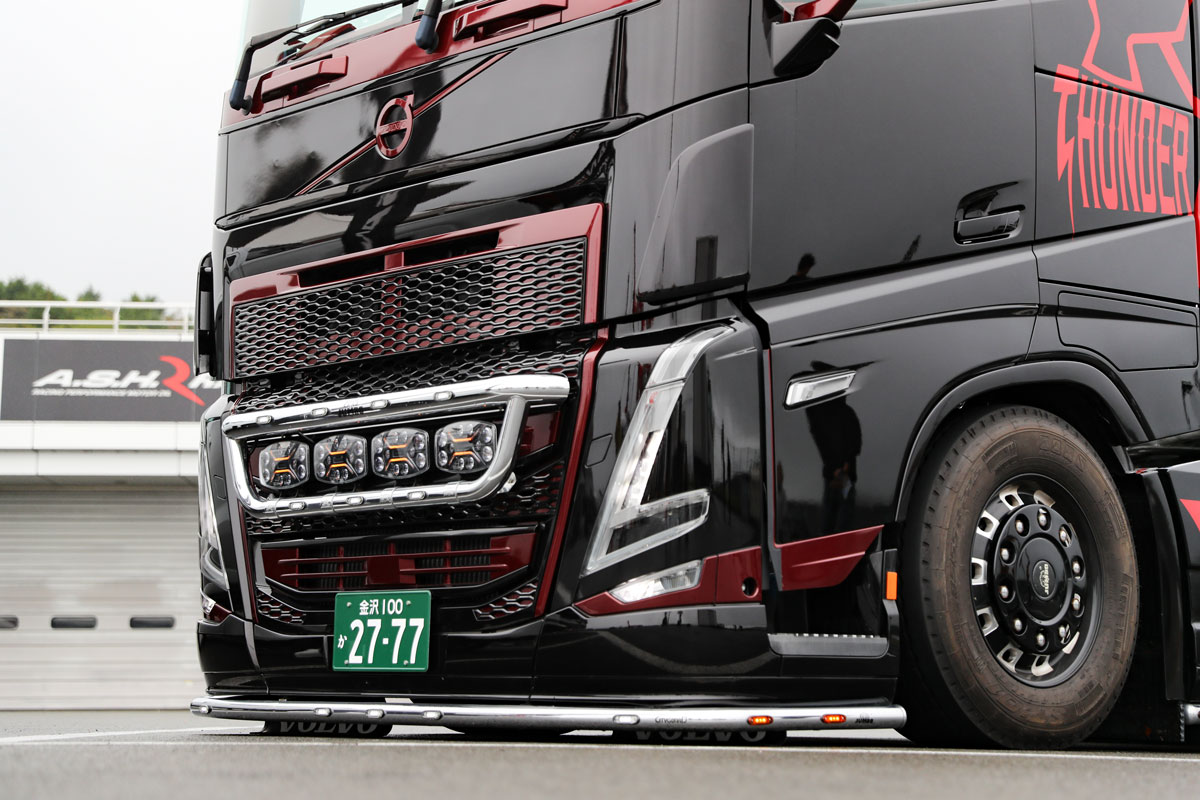 赤と黒のトレーラー 00_AR5I8713.jpg