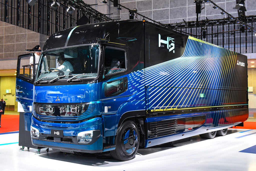 三菱ふそう スーパーグレートH2FC