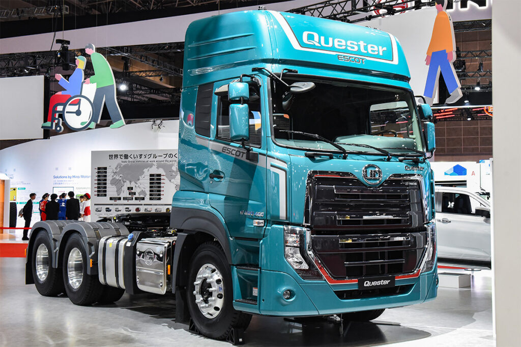 UDトラックス クエスターGWE 2026年モデルEuro-VI適合車