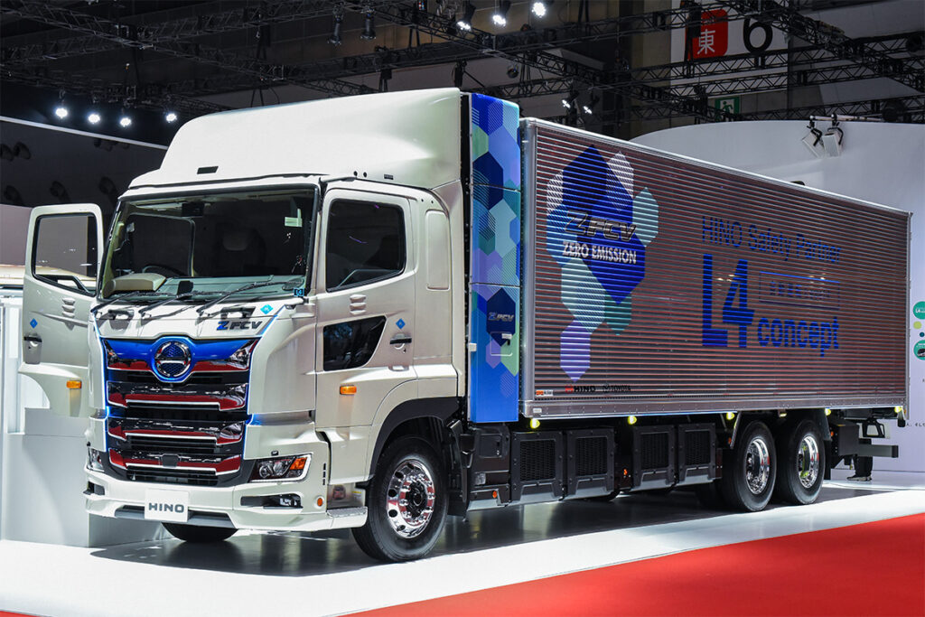 日野 プロフィアZ FCV L4コンセプト