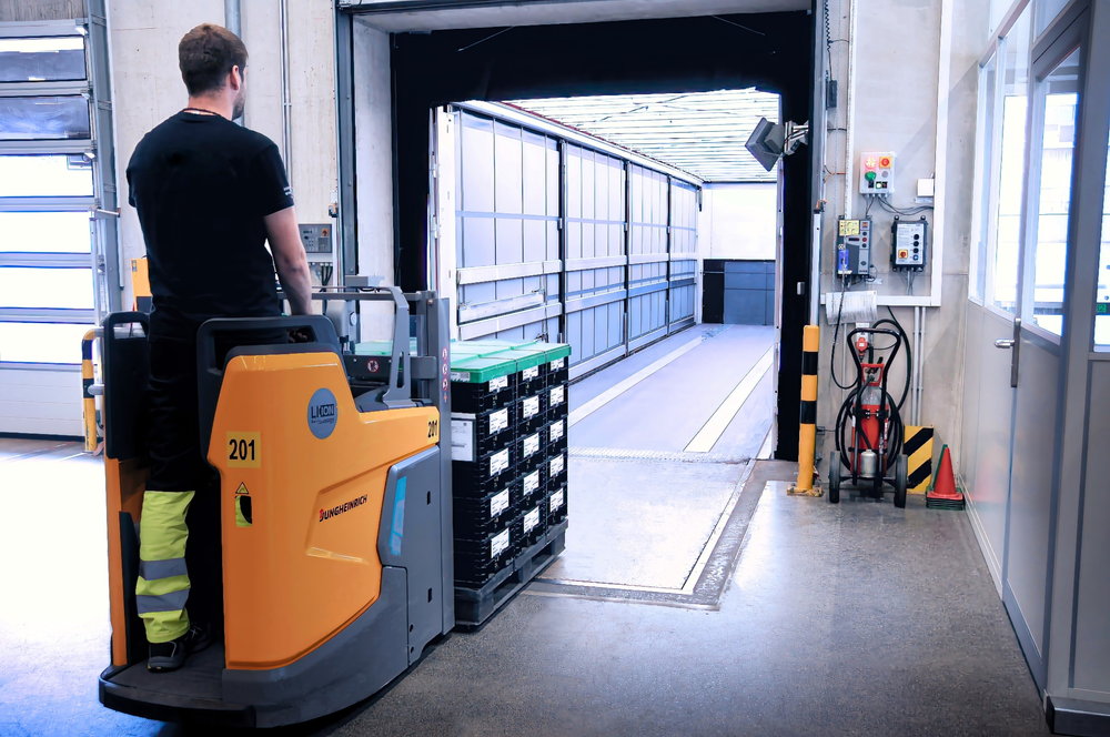 燃料電池の開発には実運行データが重要？　ボッシュが初めての「水素トラック」を導入！