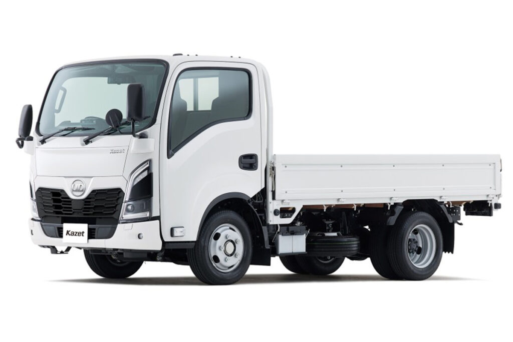 2025年型UDカゼットの標準キャブ標準ボディフルフラットロー2t積モデル