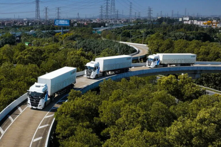 中国が「自動運転トラック」を2026年に量産配備へ！　米中の覇権争いに発展する可能性も!?