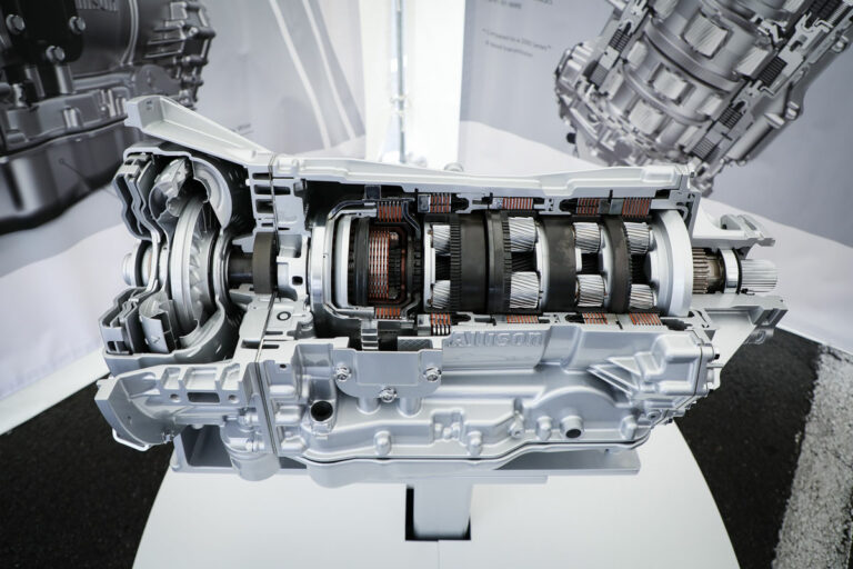 アリソンが9速ATを日本初公開!!　燃費性能だけじゃない多段化がもたらすメリット